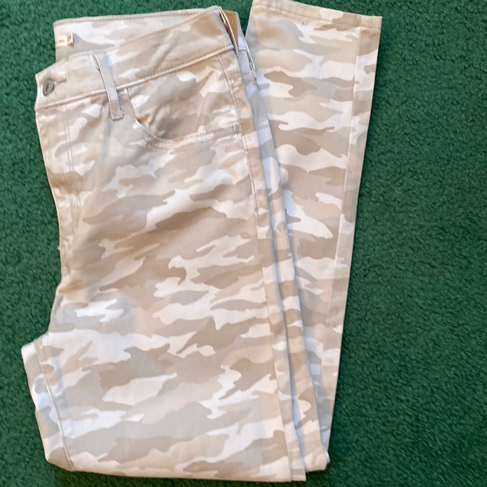 NWOT camo jeans
